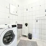 Modernes Mit Einzelbetten & Wlan & Kostenlosen Parkplaetzen & Voll Ausgestattet In Apartment