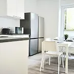 Apartment Modernes Mit Einzelbetten & Wlan & Kostenlosen Parkplaetzen & Voll Ausgestattet In Altena
