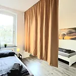 Modernes Mit Einzelbetten & Wlan & Kostenlosen Parkplaetzen & Voll Ausgestattet In Appartement