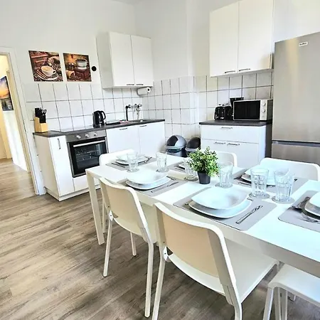 아파트 Monteurwohnung! Modernes Mit Einzelbetten & Wlan & Kostenlosen Parkplaetzen & Voll Ausgestattet In - Alt 01 Und 02 알테나