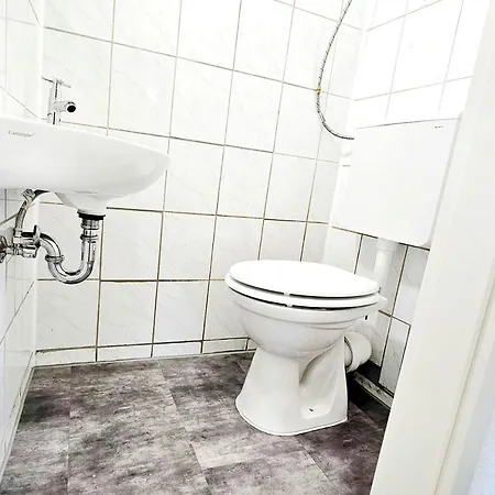 Monteurwohnung! Modernes Mit Einzelbetten & Wlan & Kostenlosen Parkplaetzen & Voll Ausgestattet In - Alt 01 Und 02 알테나