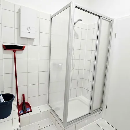 Monteurwohnung! Modernes Mit Einzelbetten & Wlan & Kostenlosen Parkplaetzen & Voll Ausgestattet In - Alt 01 Und 02 알테나