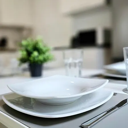 Monteurwohnung! Modernes Mit Einzelbetten & Wlan & Kostenlosen Parkplaetzen & Voll Ausgestattet In - Alt 01 Und 02 아파트 알테나