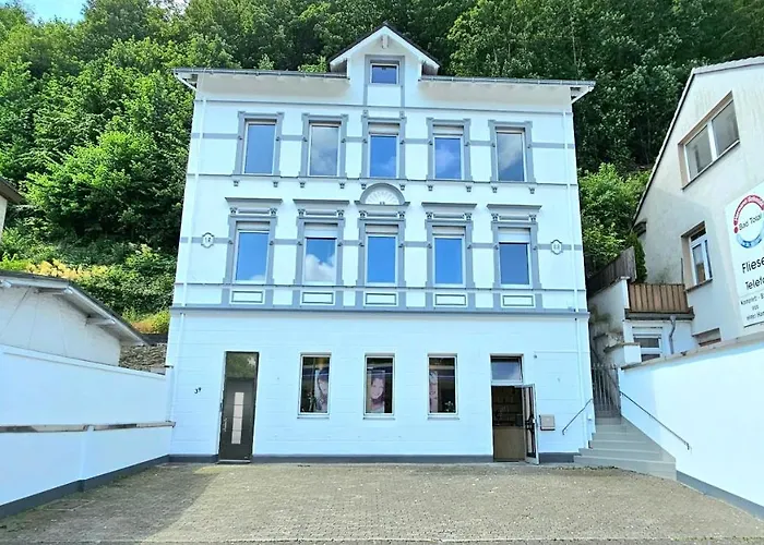 -cs24- In - Six Beds - Alt0102 * Altena